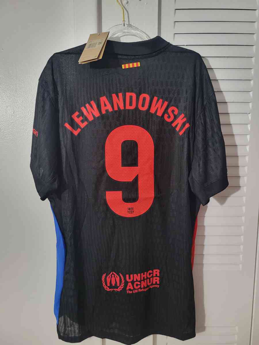FC Barcelona Jersey Soccer Player Version Size L Lewandowski
