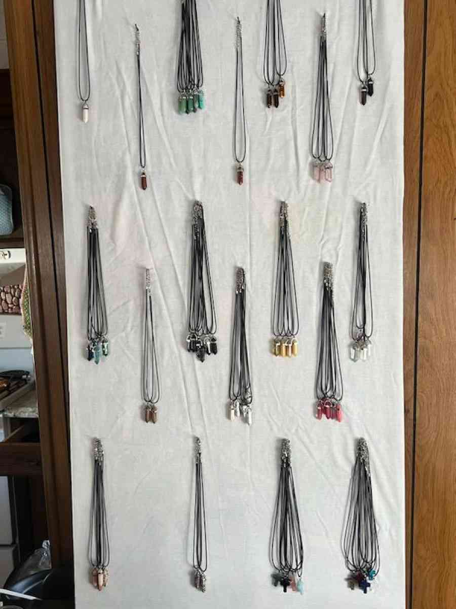 necklaces for sale 2apiece or bulk sale 200 for 400 pieces