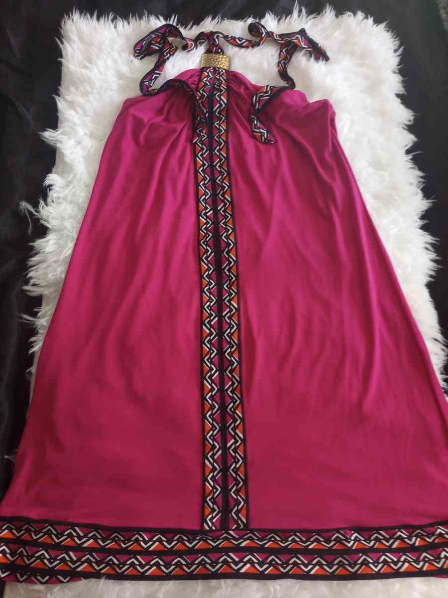 beautiful pink satin feel dress Calvin Clien