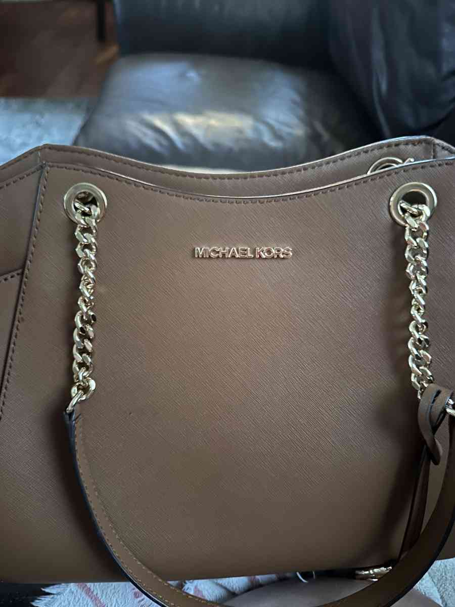 Michael Kors purse