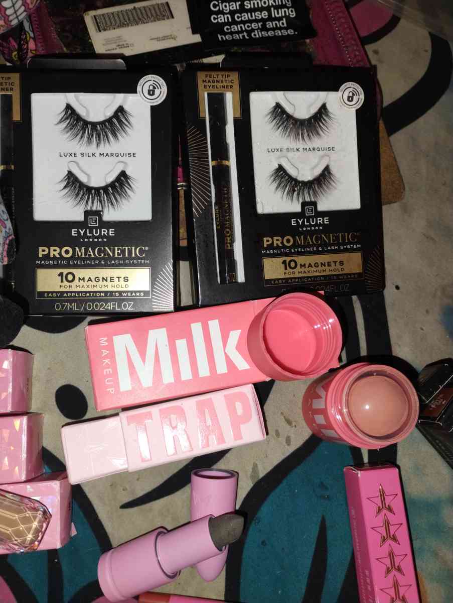 Brand name Makeup for the Low Jeffrey Star Mac Anastasia