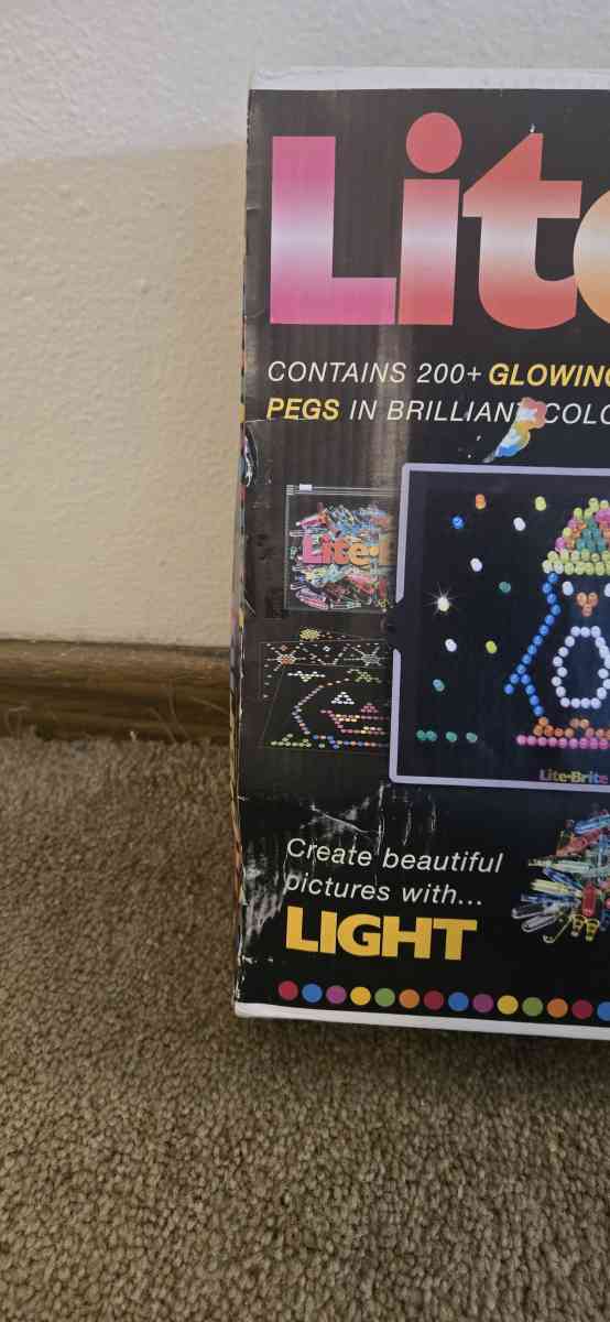 Basic Fun Hasbro Lite Brite 255 Piece Art Set
