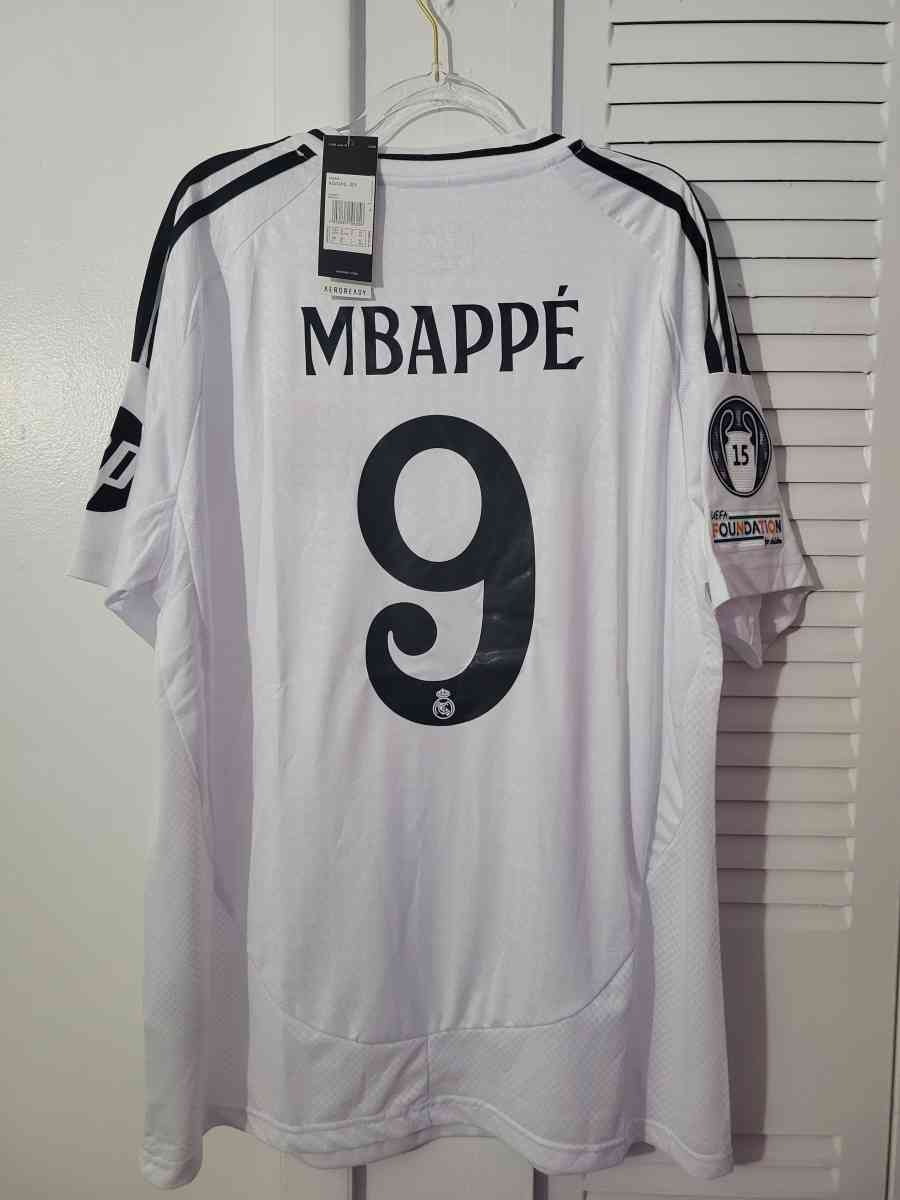Real Madrid Jersey Soccer 2025 Fan Version Size XL Mbappe