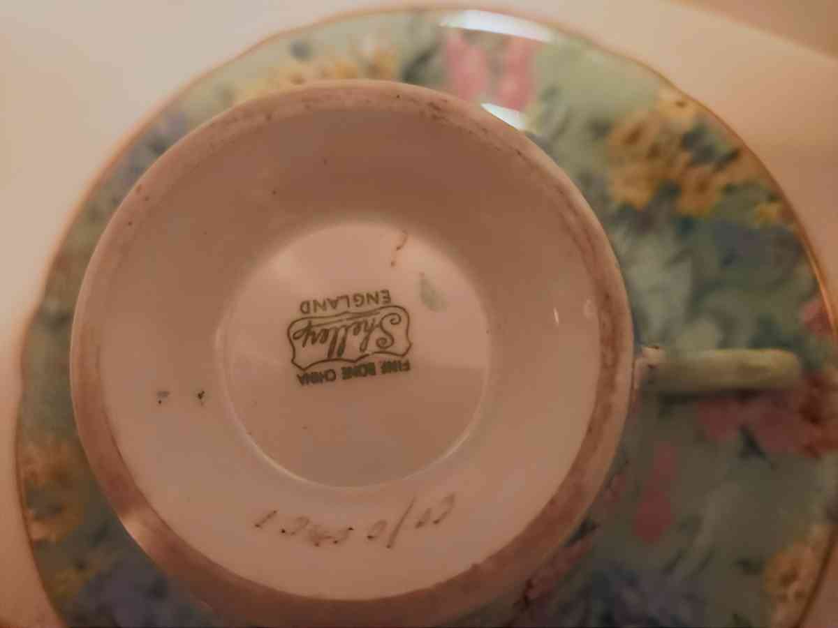 Chintz Cresmer Sugar Bowl and tray