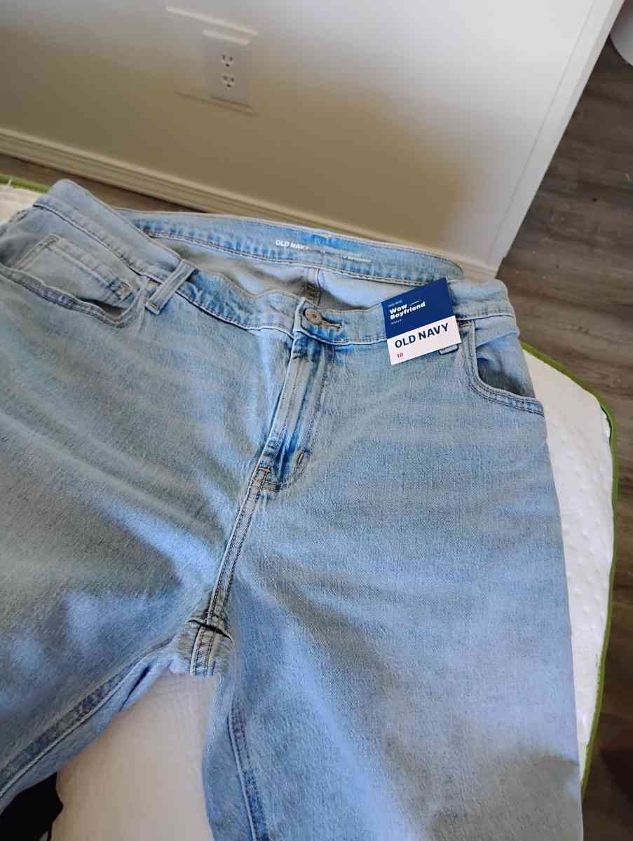 size18 Old Navy jeans