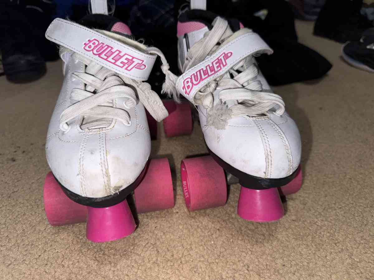 Bullet White and Pink Roller Skates