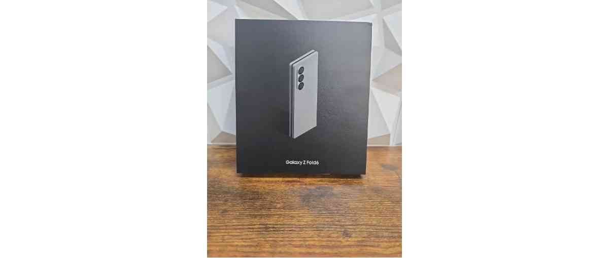 Samsung Galaxy Z Fold 6 512GB Unlocked  Silver Shadow NEW