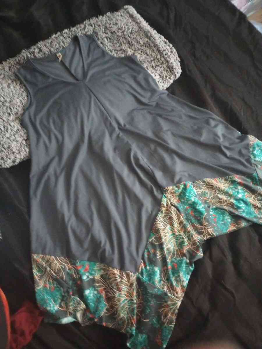 light flow light feel beautiful grey free with floral print