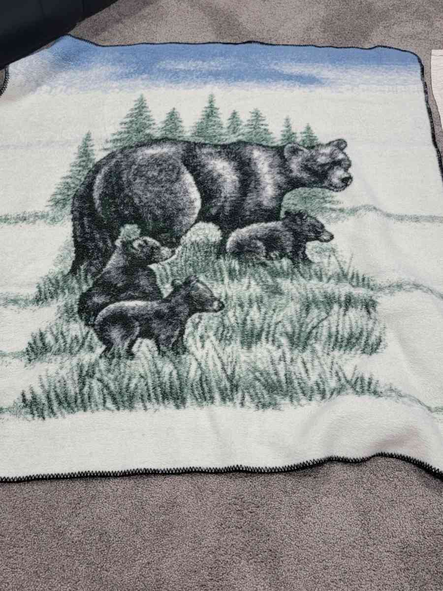 throw blanket with bears