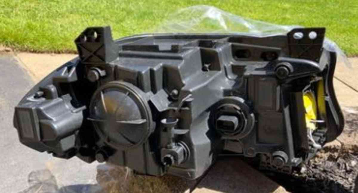 Dodge Charger Left Side Headlight BRAND NEW