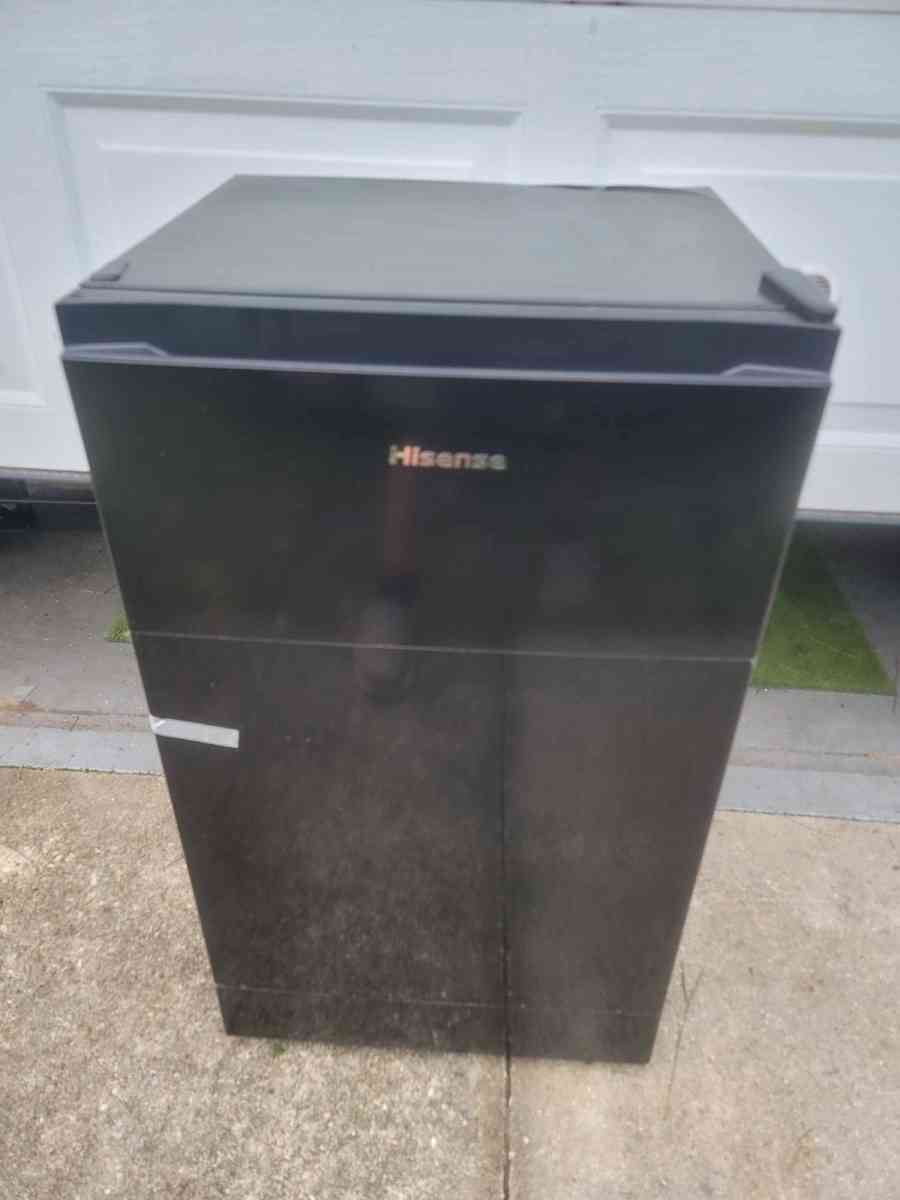Hisense Mini Fridge