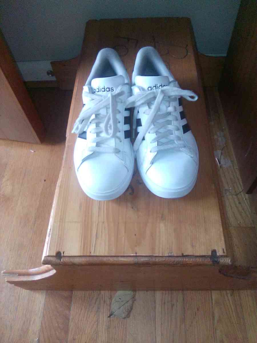 Nearly new Adidas shoes