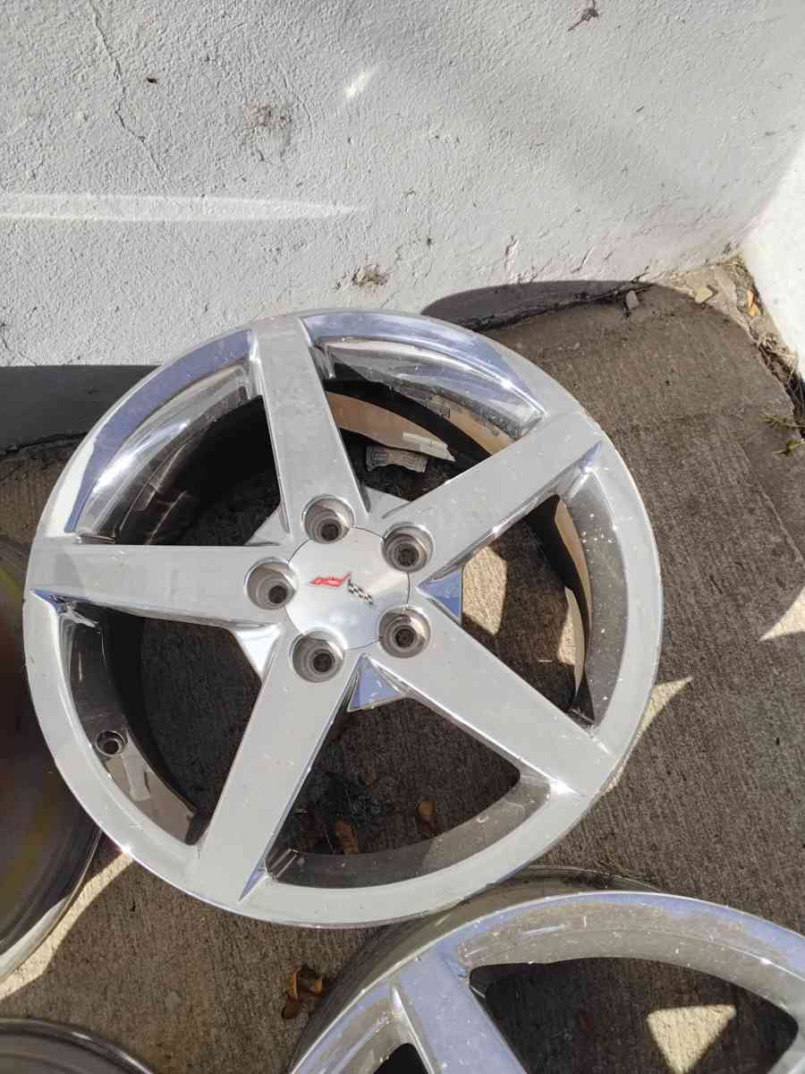 Chevy Chrome Corvette C6 OEM Factory Staggered Wheels