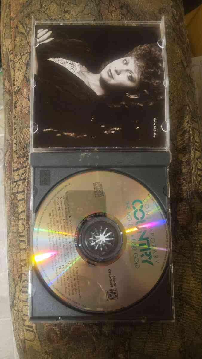 Contemporary country CD