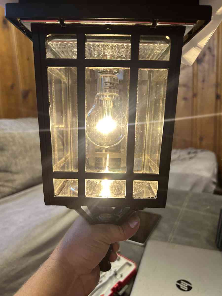 GORGEOUS GAMA SONIC PRAIRIE BULD SOLAR LIGHTS