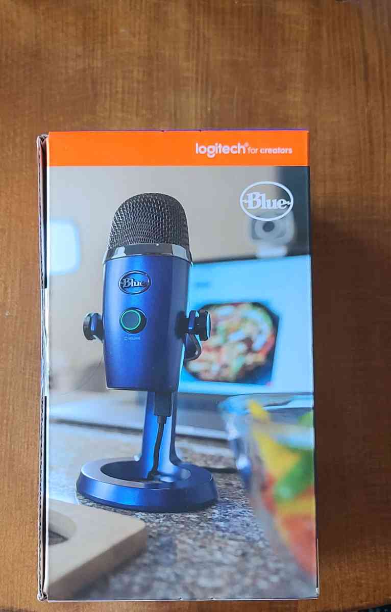 BRAND NEW Blue Yeti Nano Microphone