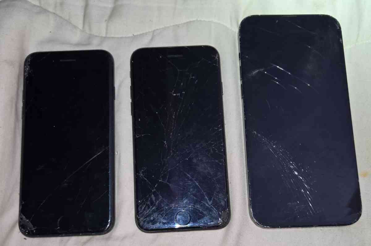 3 used iPhones