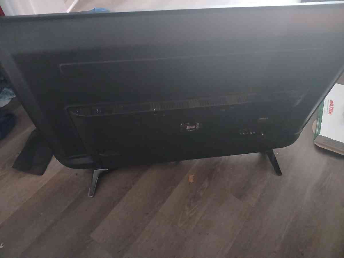 lg 49 inch smart TV 4k