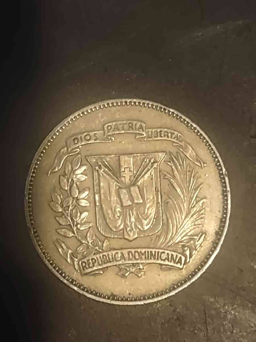 Dominican republic coin