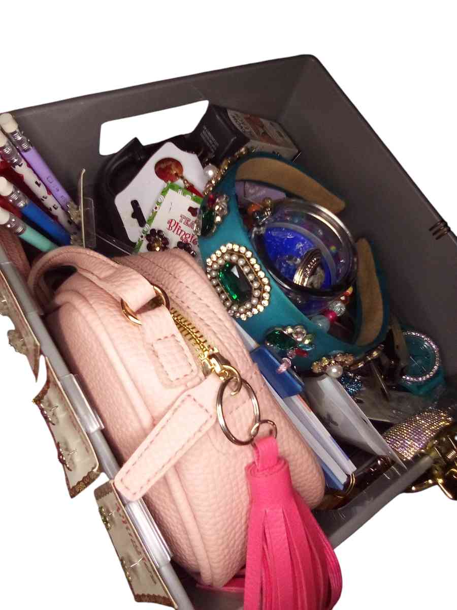 Boxy Charm 1st Ever Baddie Gift Box