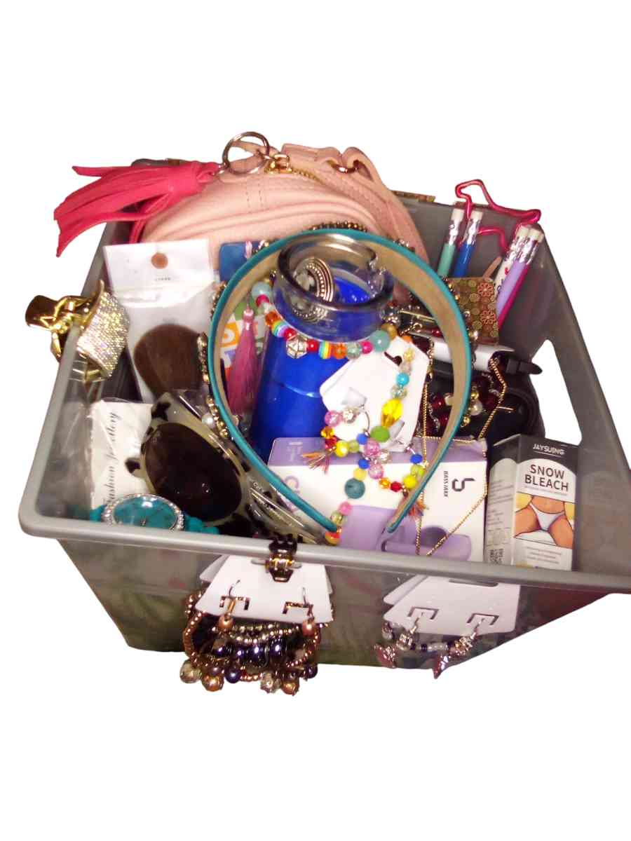 Boxy Charm 1st Ever Baddie Gift Box