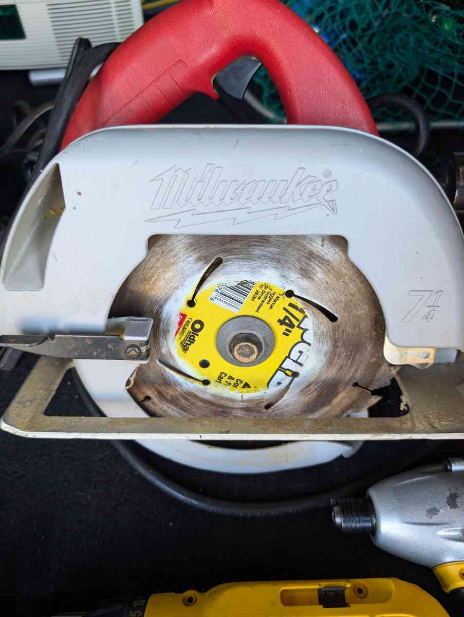 DEWALT MILWAUKEE COMBO