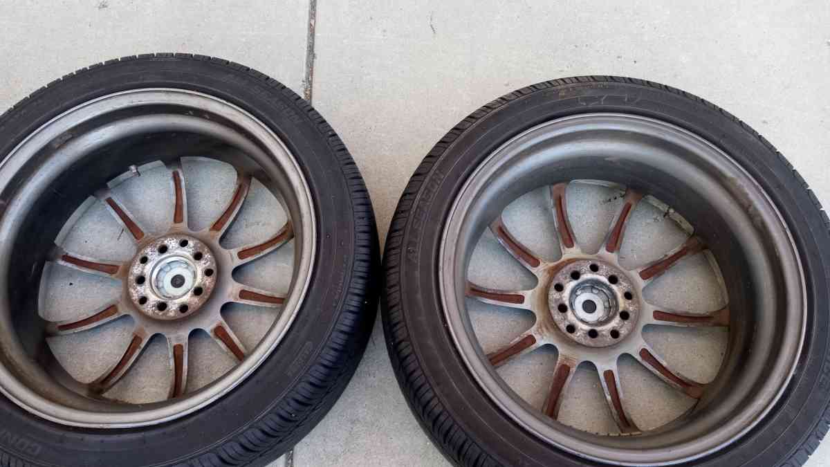 the set of 4 tires wheels R 18