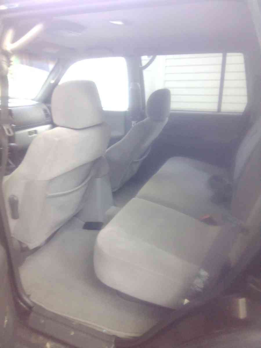 2000 4x4Mitsubish Montero Sport title in hand no leins