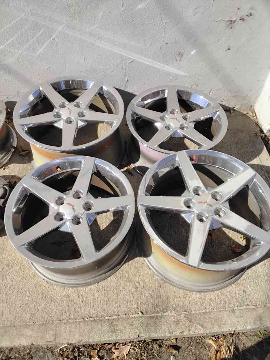 Chevy Chrome Corvette C6 OEM Factory Staggered Wheels