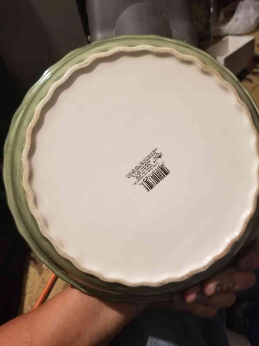 Russ Berrie  Co Pie Plate 10 Multicolor