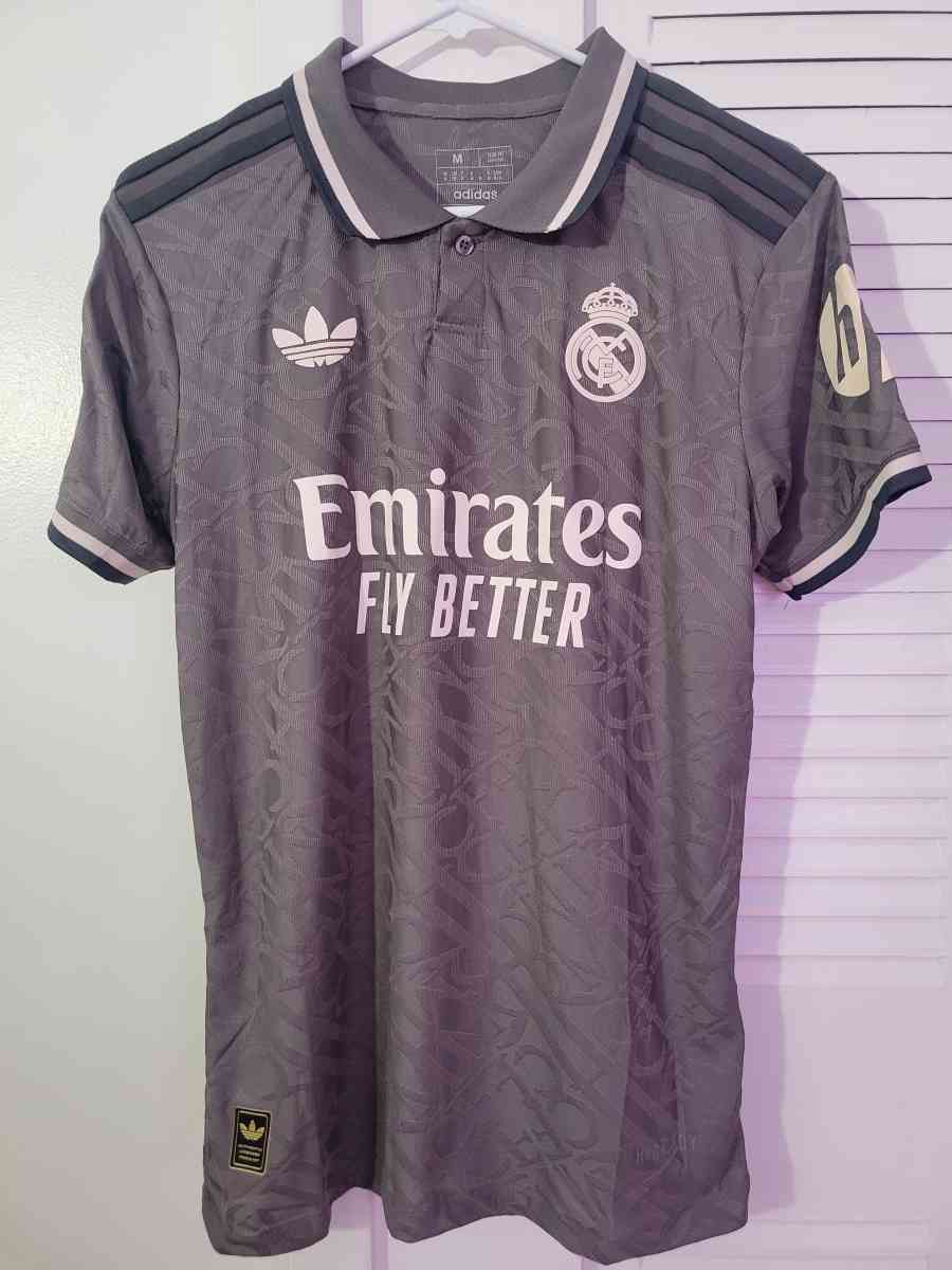 Real Madrid Jersey Soccer 2025 Player Version Size XL 2XL
