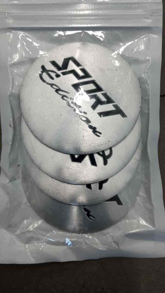 the new set of the 4 caps center sport