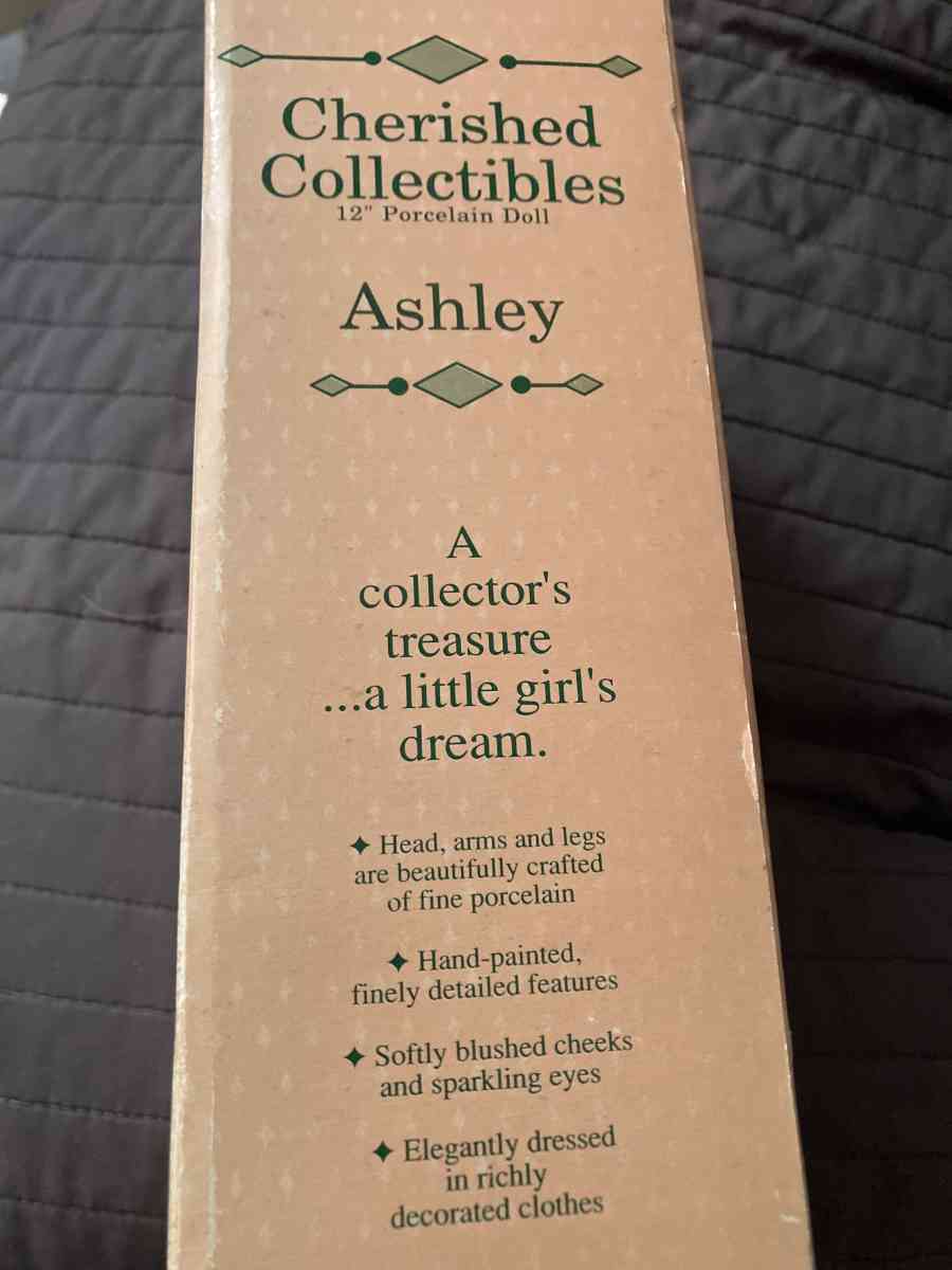 Cherishable collections Ashley porcelain doll Cherishable