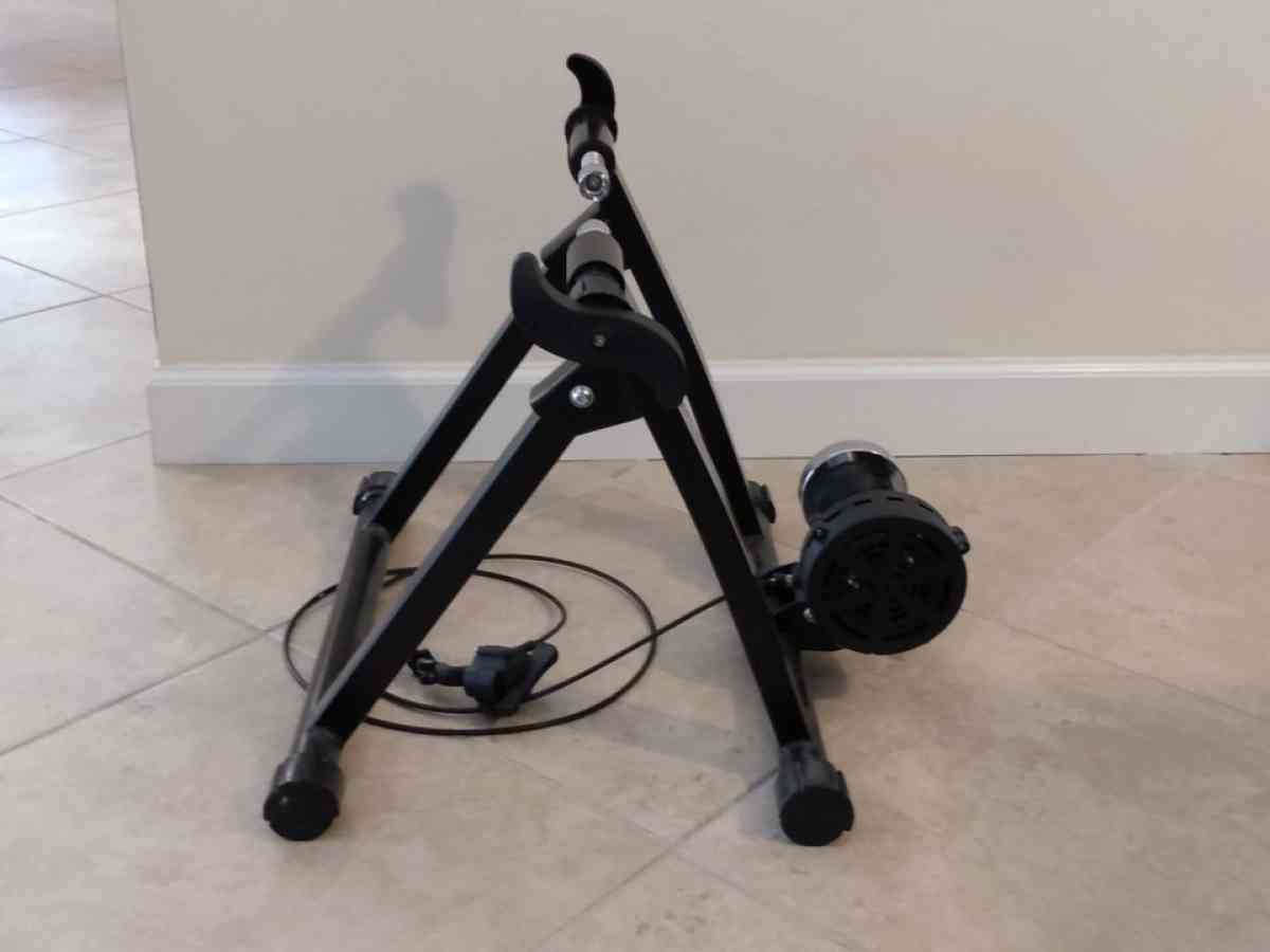 BIKE LANE PRO TRAINER