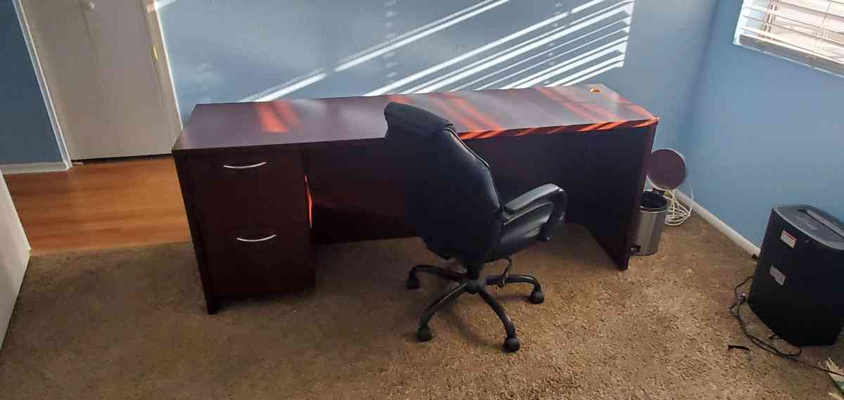 computer desk and chair