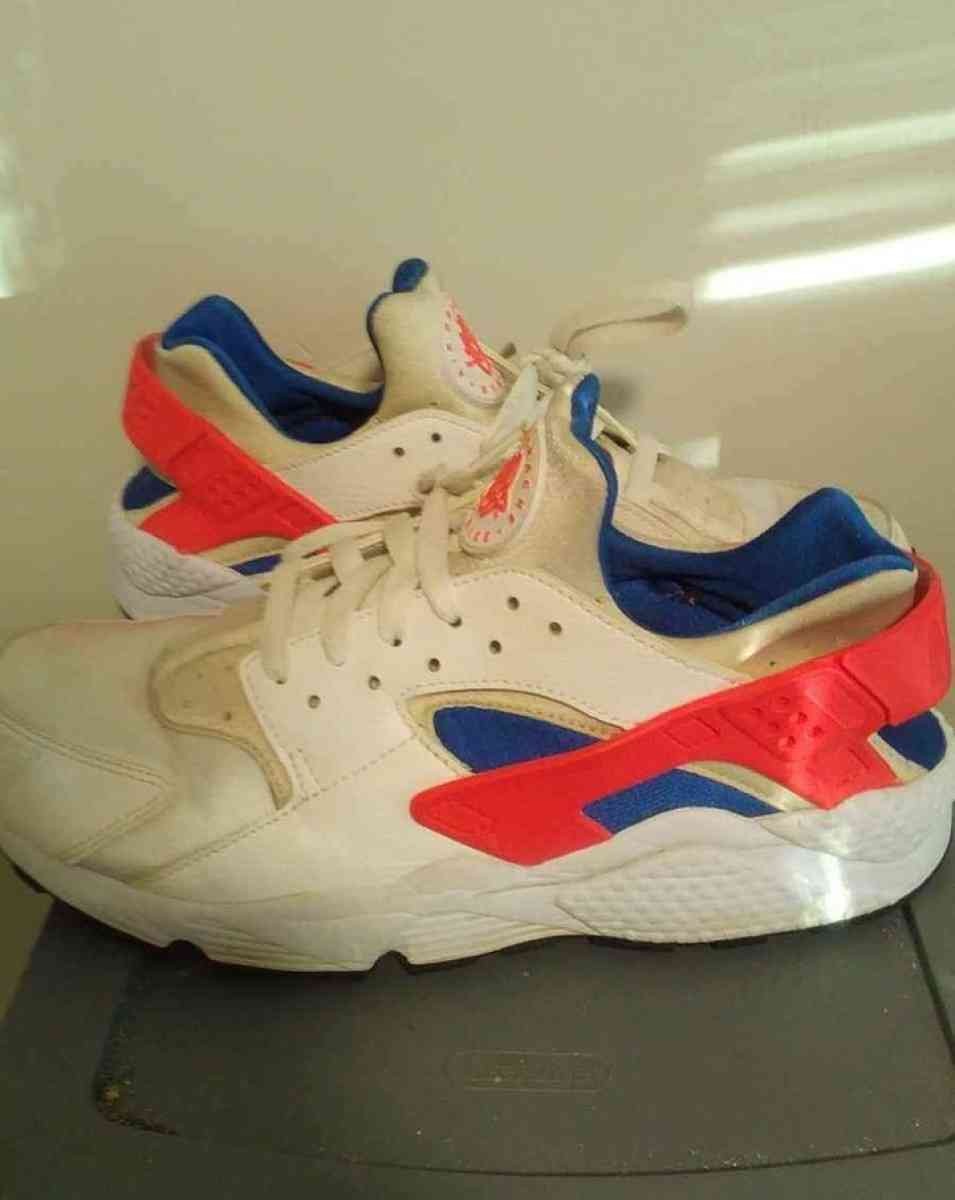 size 10 like new dont ware uggs added