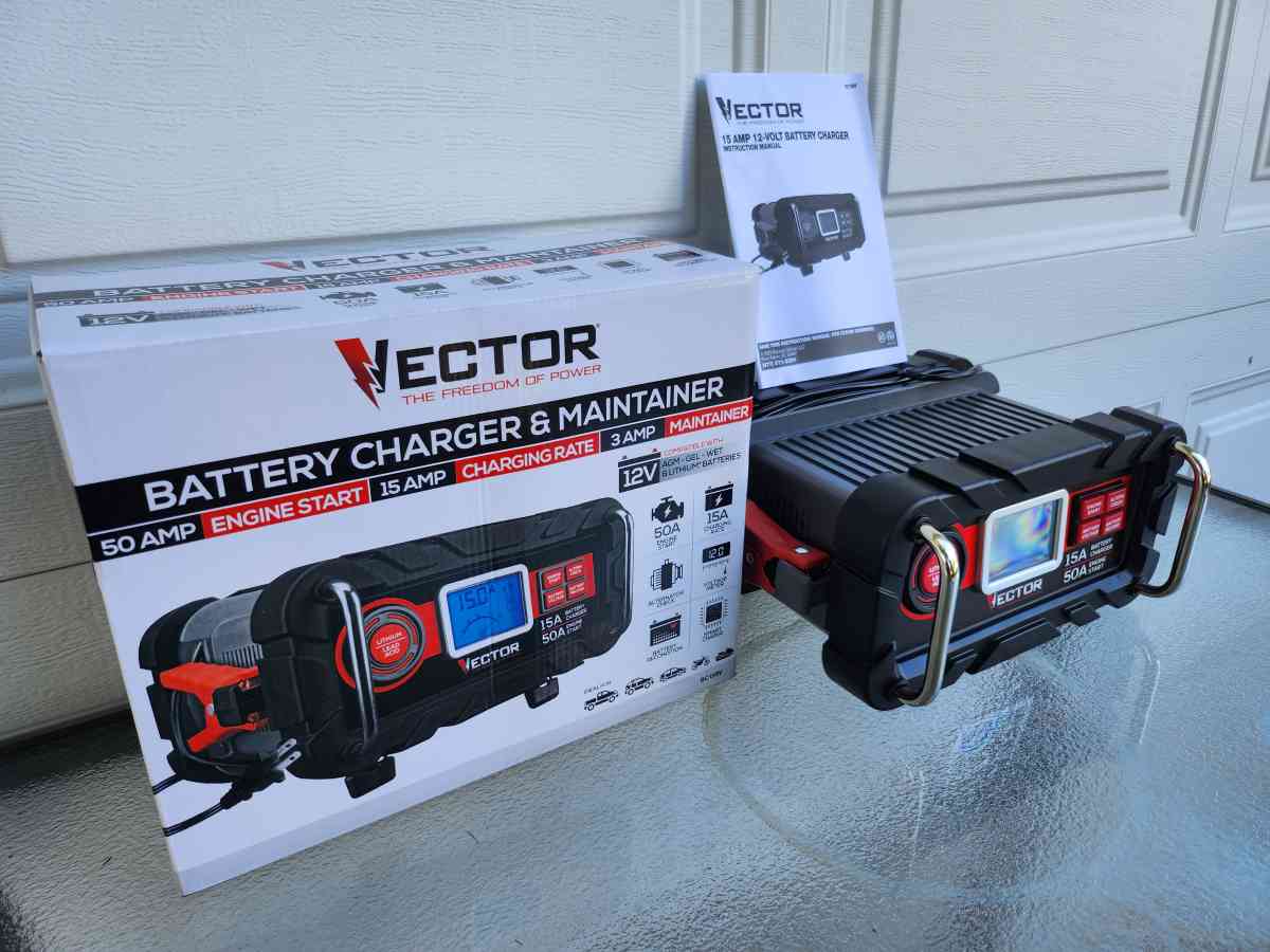 Vector Battery Charger and Maintainer