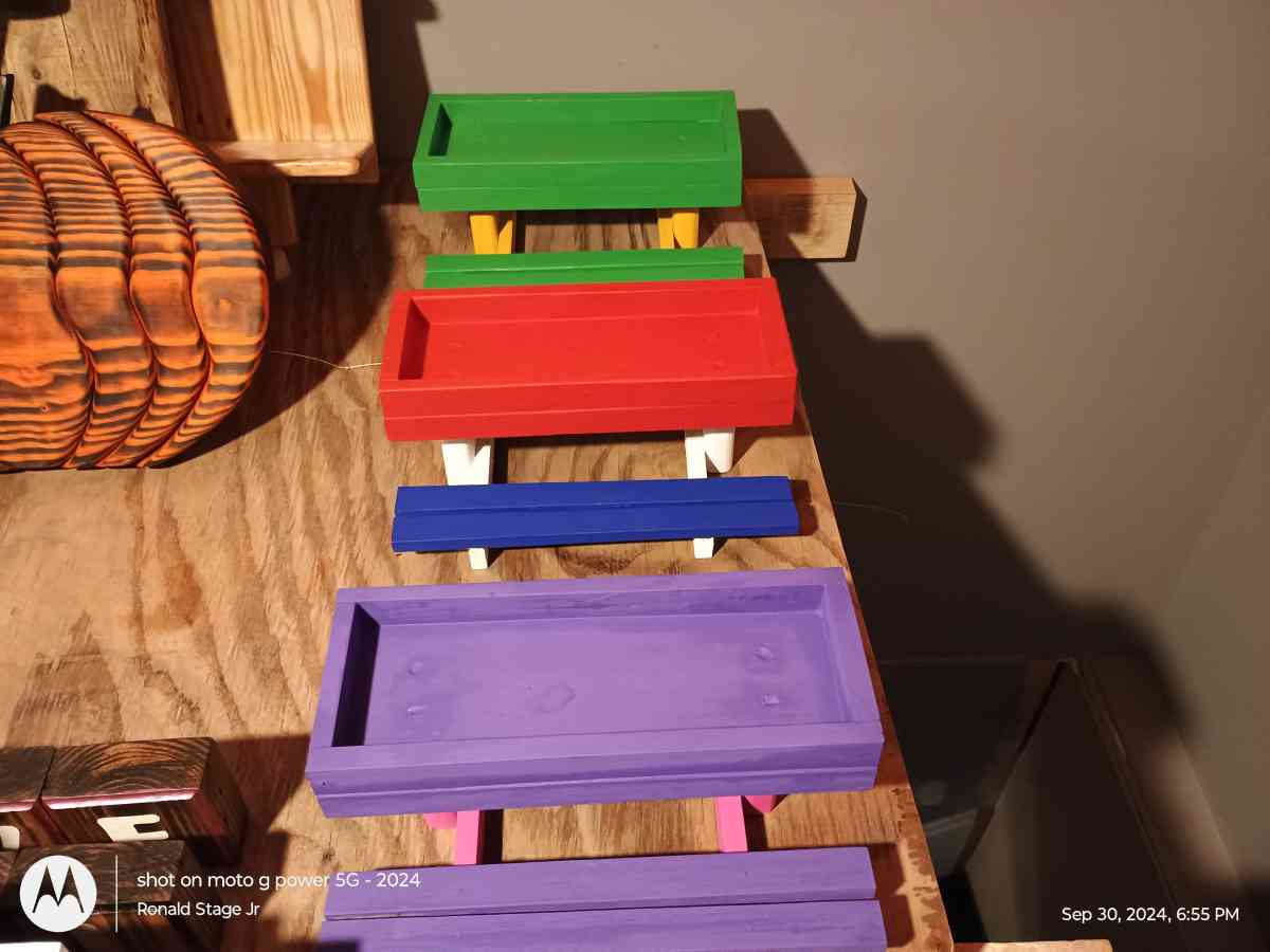 Bird or Squirrel Feeders