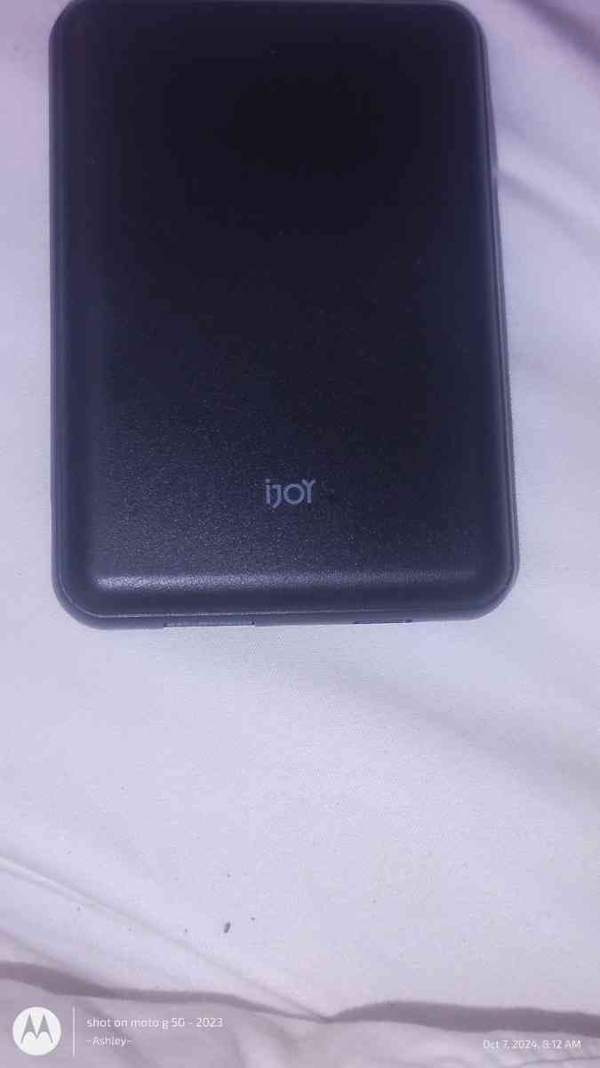 iJOY 5000mAh wireless battery pack