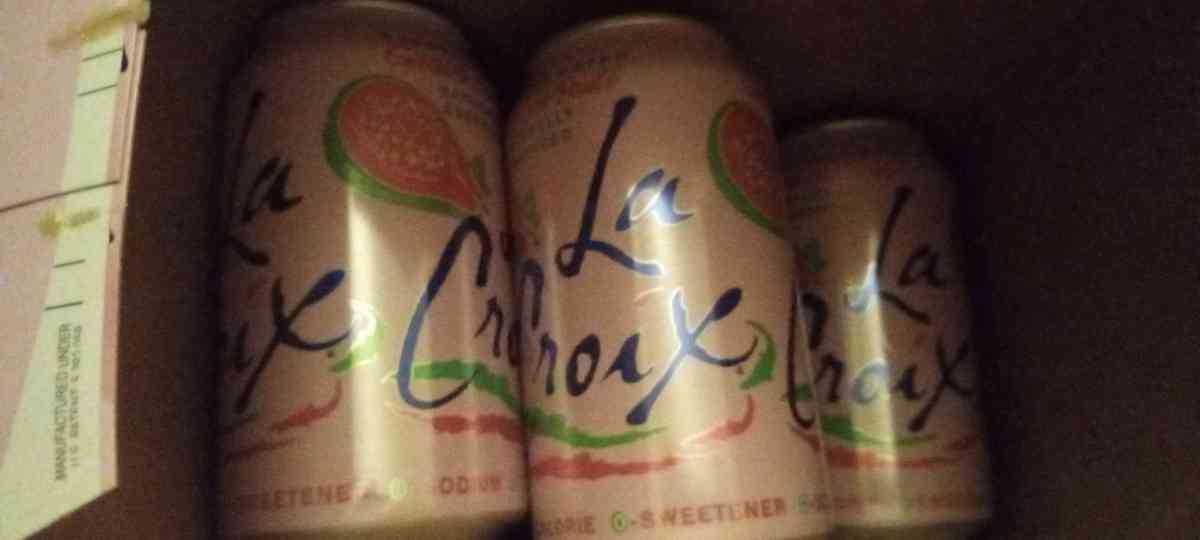 LaCroix 10 Cans Guava
