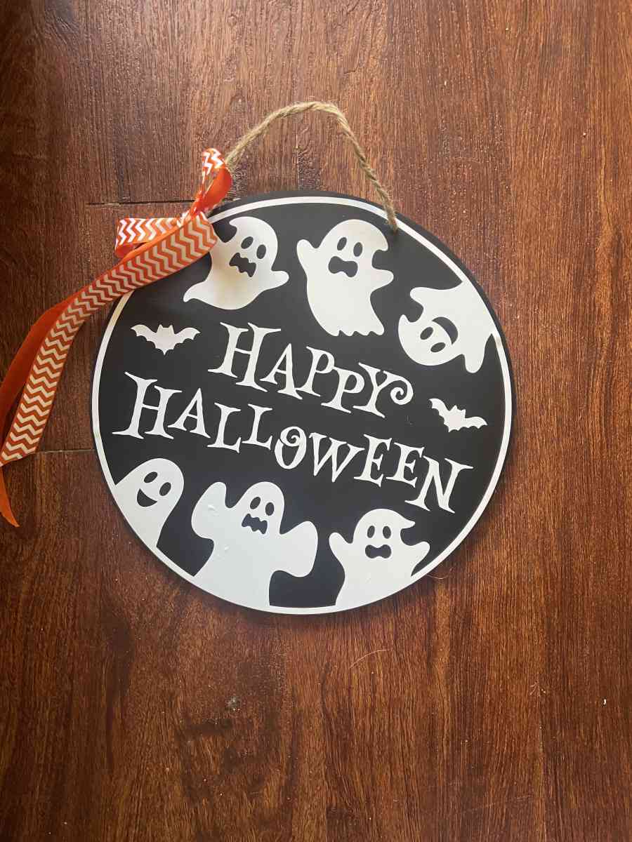 happy Halloween sign