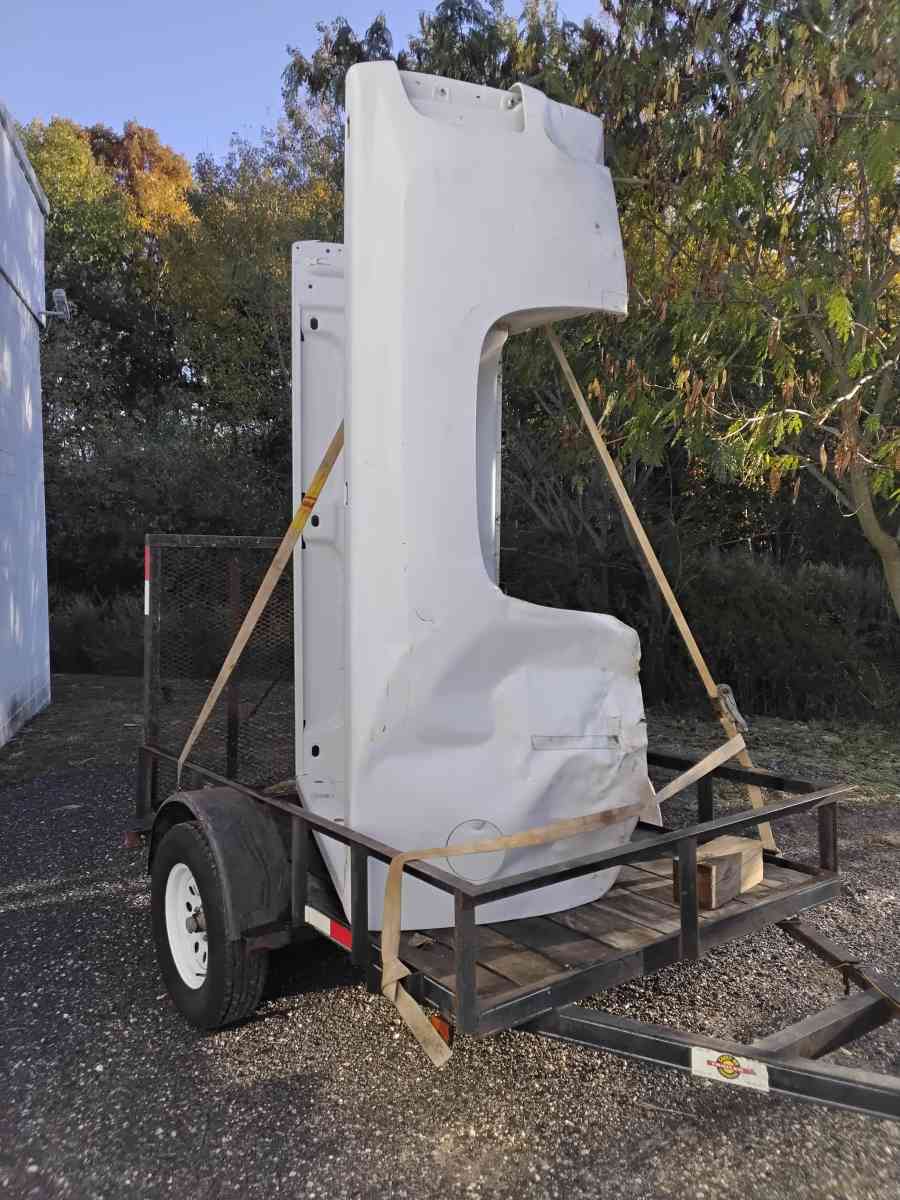 2009 Chevy or GMC Pickup Truck 8ft Bed OEM Factory No Rust