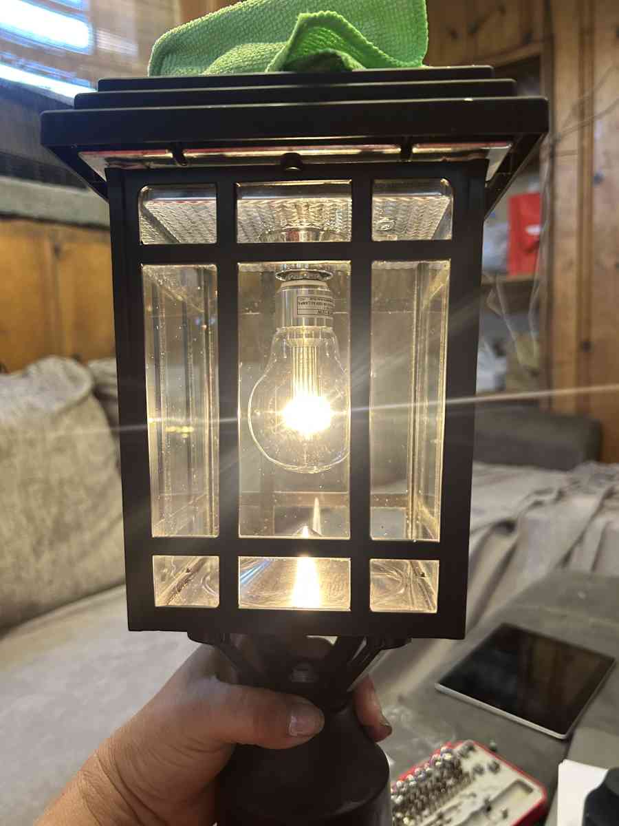 GORGEOUS GAMA SONIC PRAIRIE BULD SOLAR LIGHTS