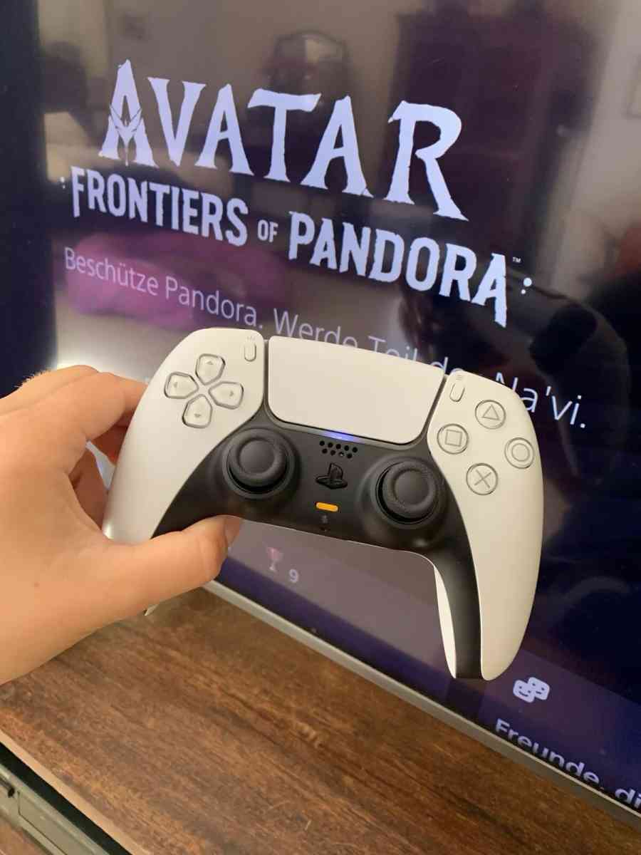 PlayStation5 Disc 825GB  Controller  3D Headset  2 Games