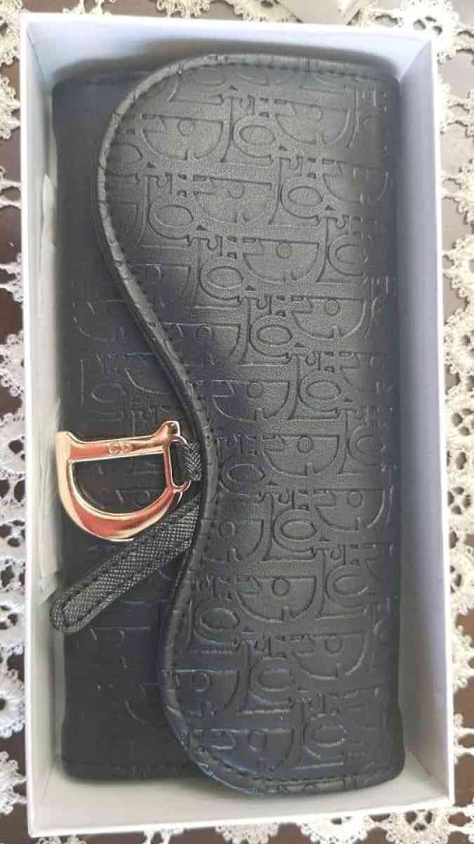 non brand women wallet  Christian dior mirror