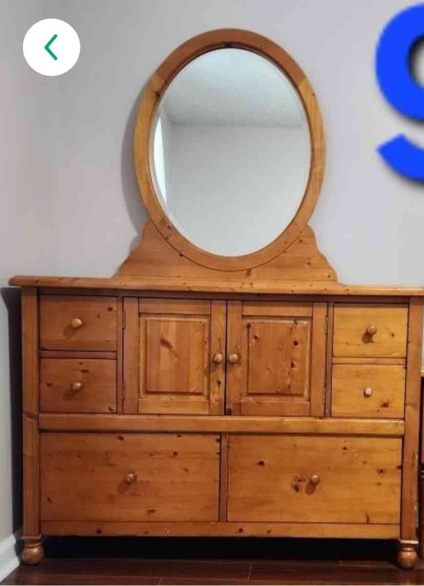 dressing table with drawers