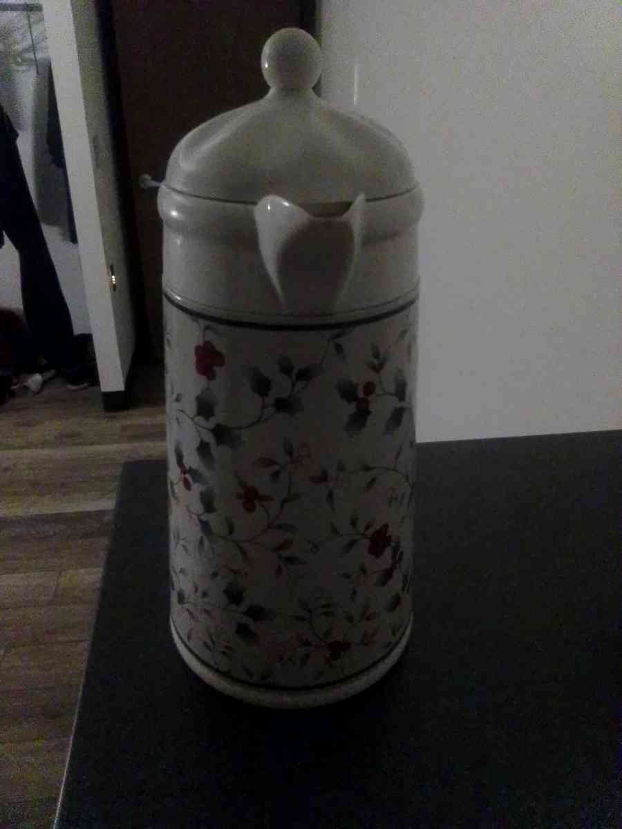 mistletoe Christmas Thermos without bow