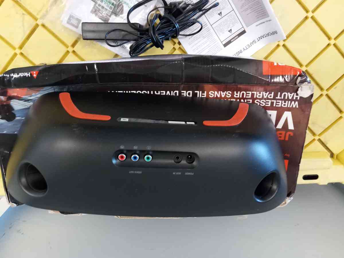 the JBL speaker model venue new