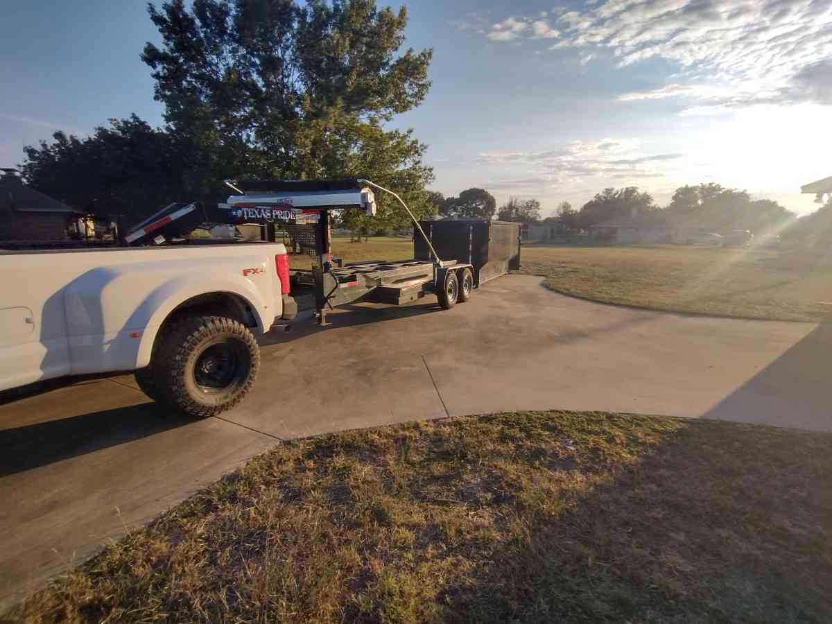 Dumpster Rentals  Contenedores De Renta