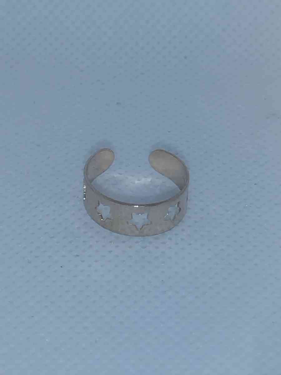 Open Star Chic Rhinestone Ring